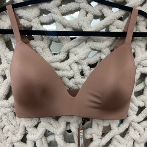 SKIMS WIRELESS FORM LIGHTLY LINED BRA NWT - SIENNA